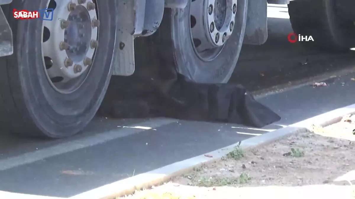 Aydın’da feci kaza: Beton mikserinin altında kalan yaşlı kadın hayatını kaybetti | Video videosunu izle Aydın’da feci kaza: Beton mikserinin altında kalan yaşlı kadın hayatını kaybetti | Video videosunu izle
