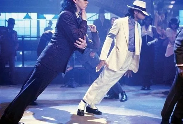 İşte Michael Jackson'ın meşhur hareketinin sırrı...