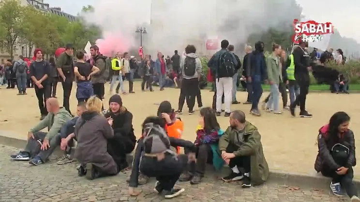 Fransa’da çok sayıda meslek grubu greve gitti | Video