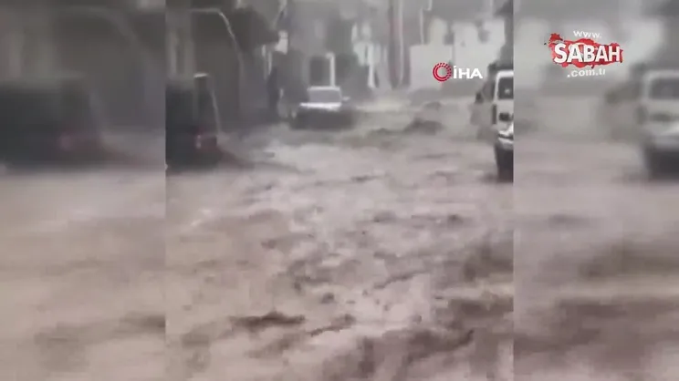 Yemen'de sel felaketi: 14 ölü | Video