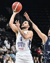 Anadolu Efes, Türk Telekom’u yendi ve seride 1-0 öne geçti
