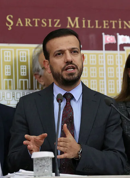 tahir-guven-cinayetinden-hdp-cikti-sabah-hdp-vekilin-kardesi-ve-katilin-ifadelerine-ulasti-1640834777557.jpg