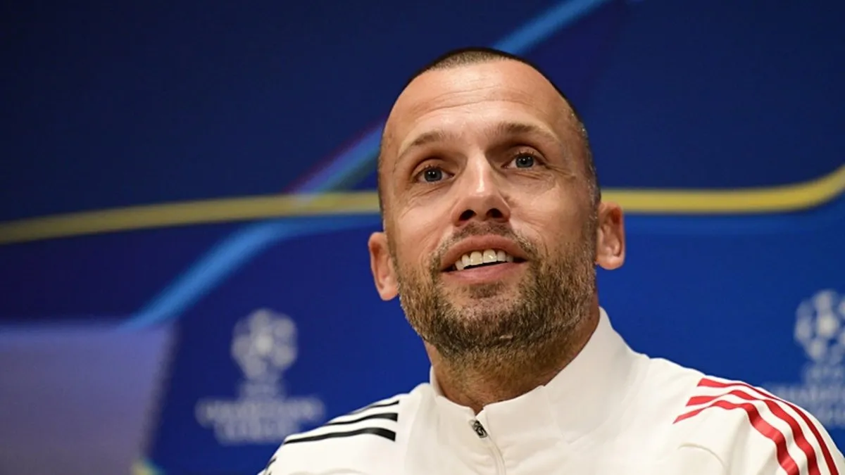 Ajax, John Heitinga ile yollarını ayırdı! Galatasaray maçı sonrası görevine son verildi… Ajax, John Heitinga ile yollarını ayırdı! Galatasaray maçı sonrası görevine son verildi…