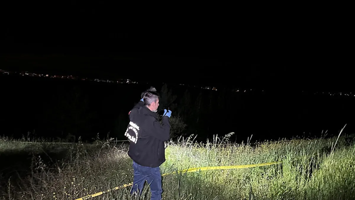 Uşak’ta tarlada yaşlı adamı öldüren katli zanlısı tutuklandı! Uşak’ta tarlada yaşlı adamı öldüren katli zanlısı tutuklandı!