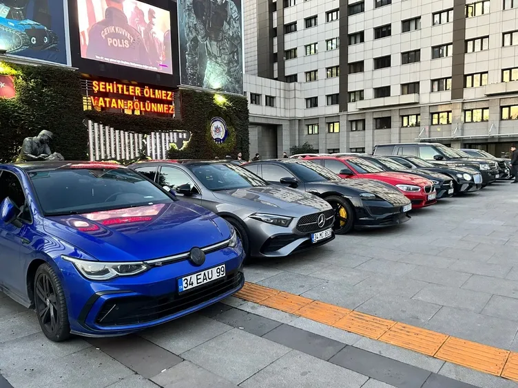 Comanchero Çetesi’nin lüks araçlarına el konuldu! Porsche, Ferrari ve Bentley arabalar artık…