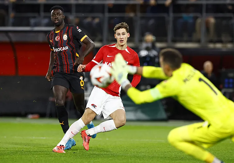 Son dakika haberleri: Galatasaray’da yeni Muslera Almanya’da bulundu! Manchester City de istemişti...