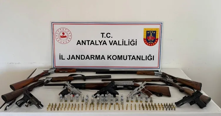 Antalya’da ruhsatsız silah operasyonu