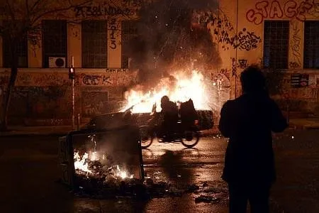 Yunanistan sokakları karıştı