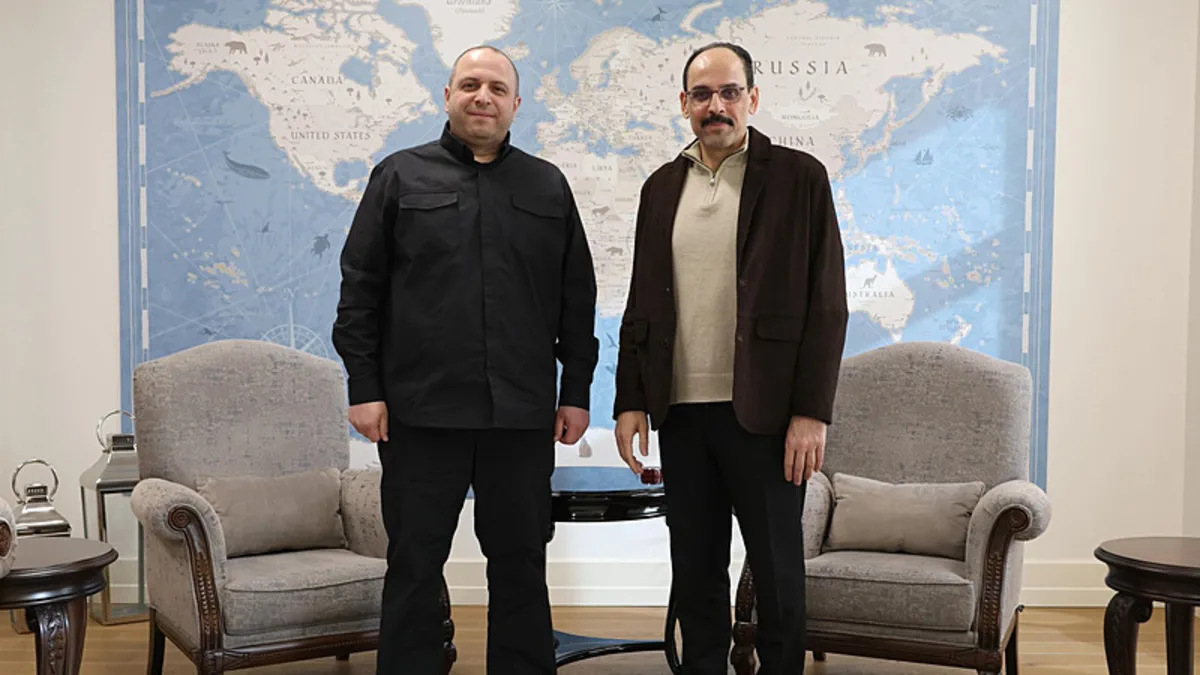 İbrahim Kalın, Ukrayna Savunma Konseyi Sekreteri ile bir araya geldi! İbrahim Kalın, Ukrayna Savunma Konseyi Sekreteri ile bir araya geldi!