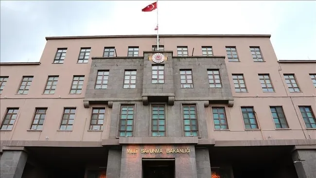 son-dakika-msb-kaynaklarindan-net-suriye-mesaji-bolgede-terore-yer-yok-1736406737083.jpg