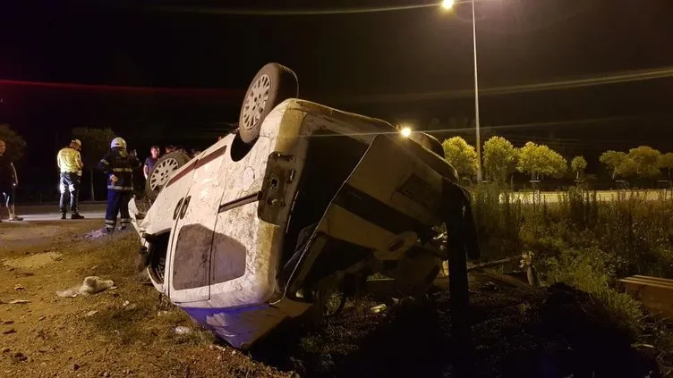 Samsun’da feci kaza! Kontrolden çıkan otomobil bariyerlere çarpıp takla attı: Ölü ve yaralılar var