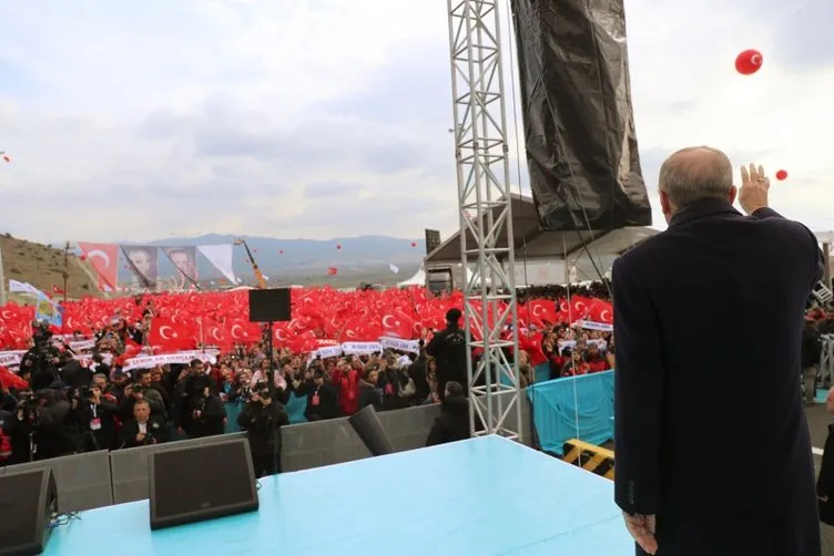 Son dakika! İzmir Ege Otoyolu projesi böyle açıldı! Açılıştan dakikalar önce dikkat çeken detay...