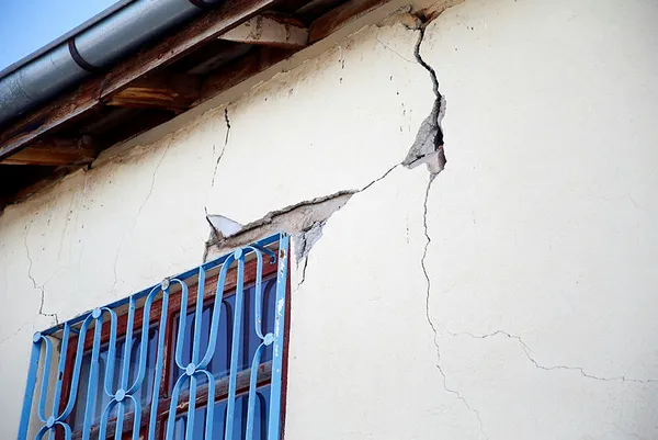 son-dakika-46-siddetindeki-depremin-ardindan-korkutan-uyari-6-buyuklugunde-olacak-1612339803549.jpg Son dakika: 4.6 şiddetindeki depremin ardından korkutan uyarı: 6 büyüklüğünde olacak...