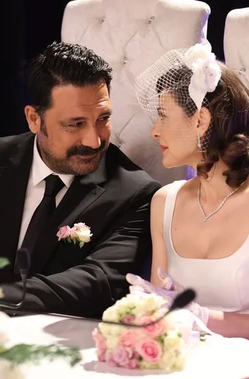 Mehmet ve Handan evleniyor!