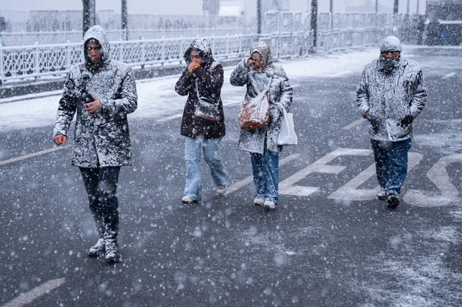 son-dakika-hava-durumu-uyarisi-istanbula-lapa-lapa-kar-geliyor-meteoroloji-yeni-haritayi-paylasti-o-gunlerde-b-1771938658528.jpg (2047×1365)