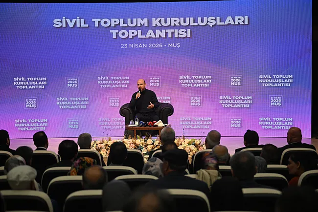bilal-erdogan-cocuklar-kirmizi-cizgimizdir-1776956076885.jpeg Bilal Erdoğan: “Çocuklar kırmızı çizgimizdir”