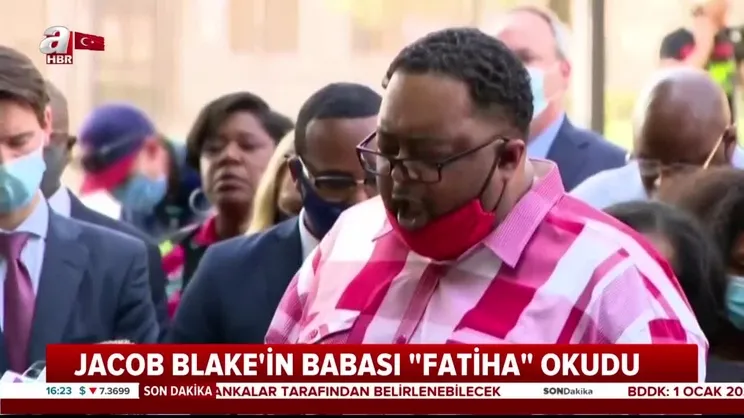 ABD'de polisinin öldürdüğü siyahi genç Jacop Blake'in babası Kur'an-ı Kerim'den Fatiha Suresi'ni okuyarak adalet istedi | Video