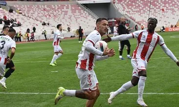 Sivasspor 5 gollü maçta Hatayspor’u yıktı