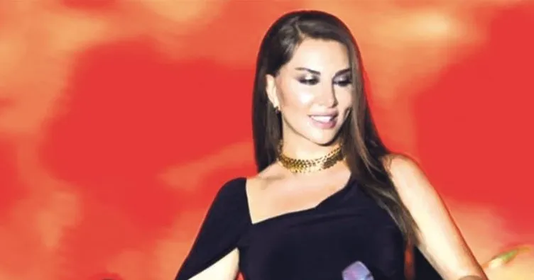 Ebru Yaşar, Van’da sevenleriyle buluştu