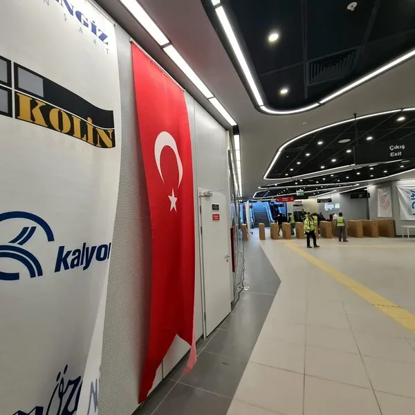 ulastirma-ve-altyapi-bakani-abdulkadir-uraloglu-istanbulda-halkali-istanbul-havalimani-metro-hattinda-inceleme-1761833959532.jpg
