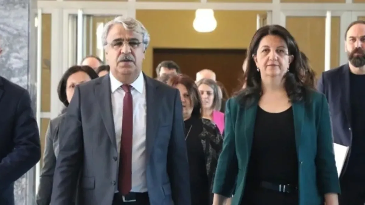 DEM Parti heyeti İmralı'dan döndü: Görüşmeye ilişkin yarın açıklama yarın yapılacak haber görseli