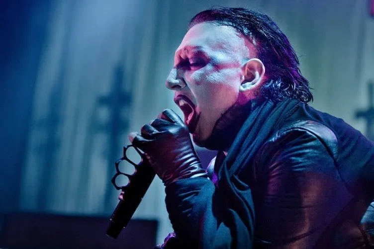 Marilyn Manson’un makyajsız hali!