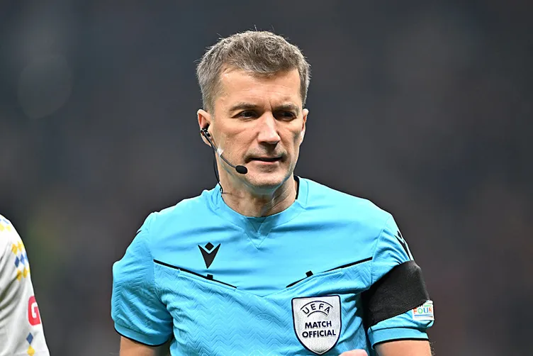 Son dakika haberi: Galatasaray tribünlerinden Muslera’ya olay tepki! Yaptığı hareket gündem oldu...