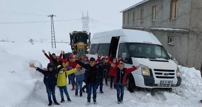 Bitlis’te mahsur kalan öğrencilerin imdadına özel idaresi ekipleri yetişti #bitlis