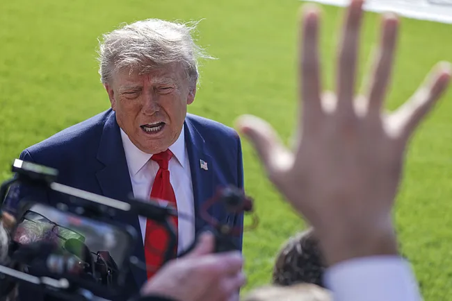 trumptan-hurmuz-bogazi-aciklamasi-bir-yil-oncesine-kiyasla-daha-fazla-petrol-cikariyoruz-1792775960574.jpeg Trump'tan Hürmüz Boğazı açıklaması: Bir yıl öncesine kıyasla daha fazla petrol çıkarıyoruz