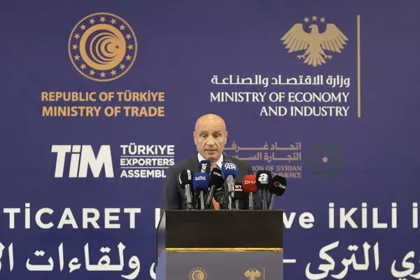 ticaret-bakani-omer-bolat-onumuzdeki-donemde-bu-guclu-ivmeyi-devam-ettirerek-10-milyar-dolarlik-ticaret-hacmi-1787748047750.jpeg