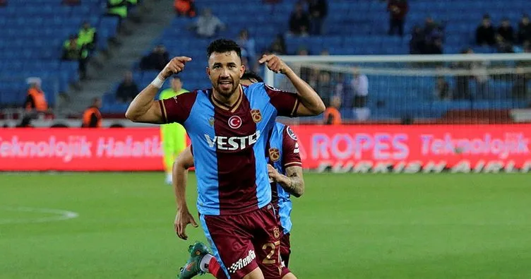 Trabzonspor’da Trezeguet, santrforların toplam gol sayısı kadar skor üretti