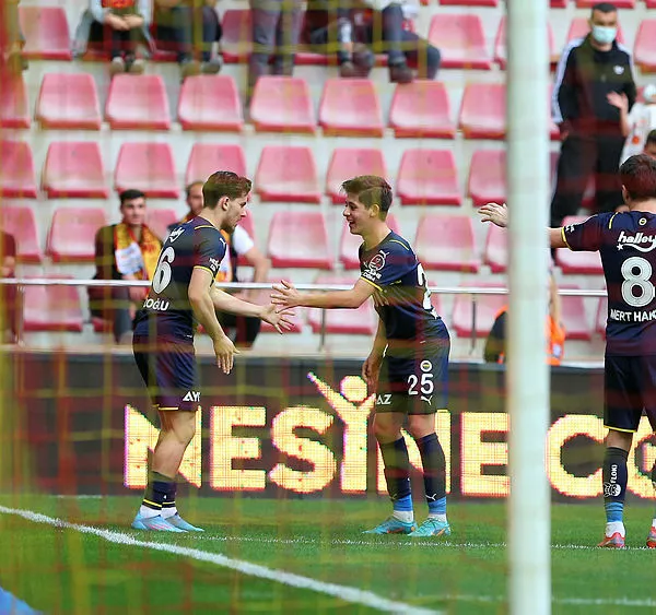 Almanlar, Arda Güler’i öve öve bitiremedi! “Türkiye’nin en büyük yeteneği…”