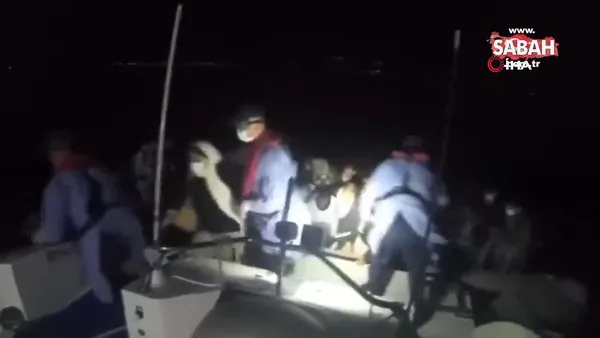 Yunanistan tarafından Türkiye sularına itilen 43 göçmen böyle kurtarıldı | Video