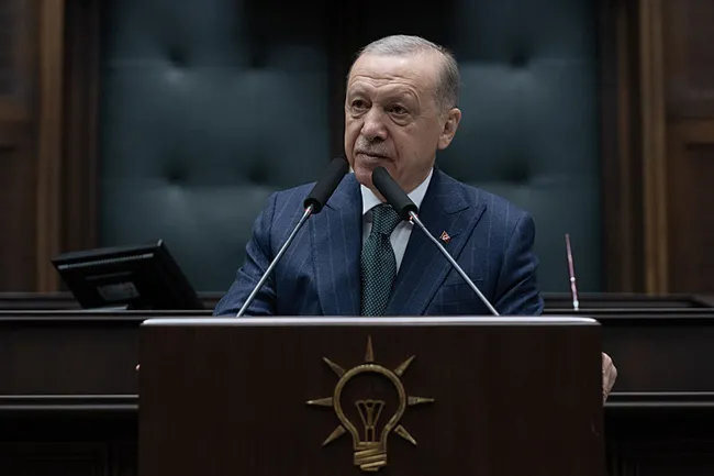 son-dakika-baskan-erdogandan-ak-parti-grup-toplantisinda-onemli-mesajlar-biz-buradayiz-dimdik-ayaktayiz-1715770651279.jpeg Son dakika: Başkan Erdoğan'dan AK Parti Grup Toplantısı'nda önemli mesajlar: Biz buradayız, dimdik ayaktayız