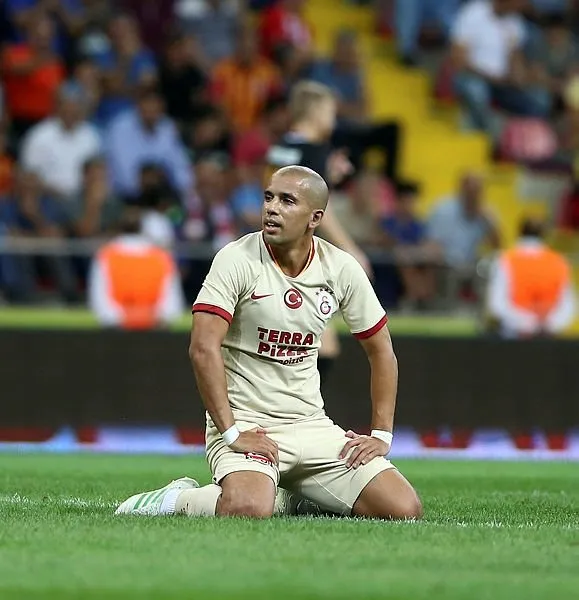 Arap basını yazdı! Feghouli için 6 milyon euro