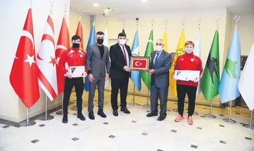 Kahramankazanlı halterciler Türkiye’yi gururlandırdı