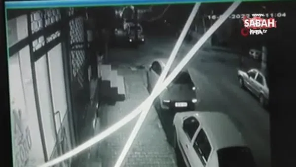 Küçükçekmece'de kahvehaneye silahlı saldırı | Video
