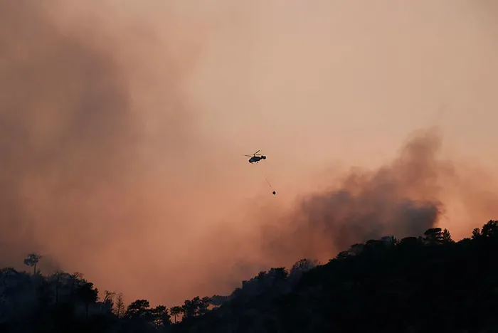 yangina-mudahalede-helikopter-mi-ucak-mi-daha-etkili-uzman-isimden-cok-carpici-yorum-tartismayi-bitirecek-nokta-1628585820625.jpg