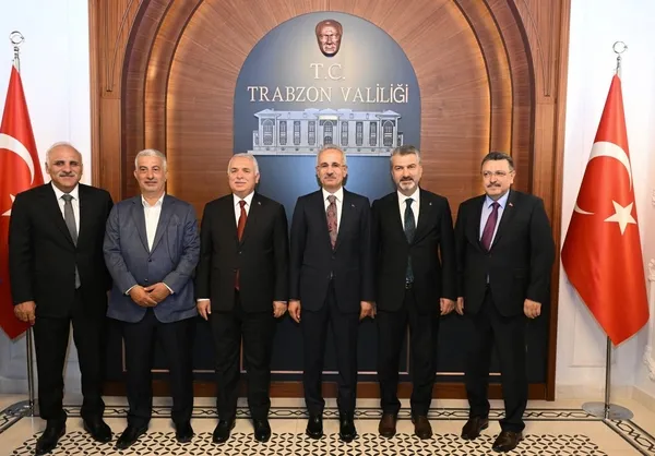 bakan-uraloglu-trabzonumuza-yeni-bir-havalimani-kazandirmak-icin-calismalara-basladik-1694165283822.jpg