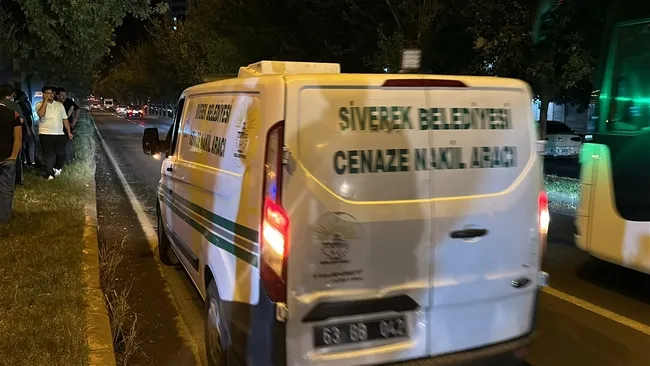 sanliurfada-otomobilin-carptigi-yasli-kadin-hayatini-kaybetti-1785534110078.jpg