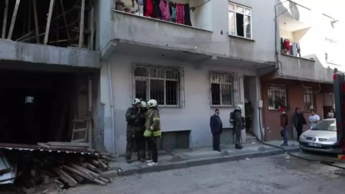 Binada çıkan yangında mahsur kalan 90 yaşındaki şahıs hayatını kaybetti