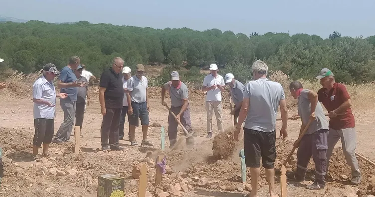 Ölümünden 11 yıl sonra toprağa verildi