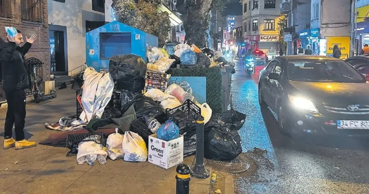 Beşiktaş’ta çöp dağları