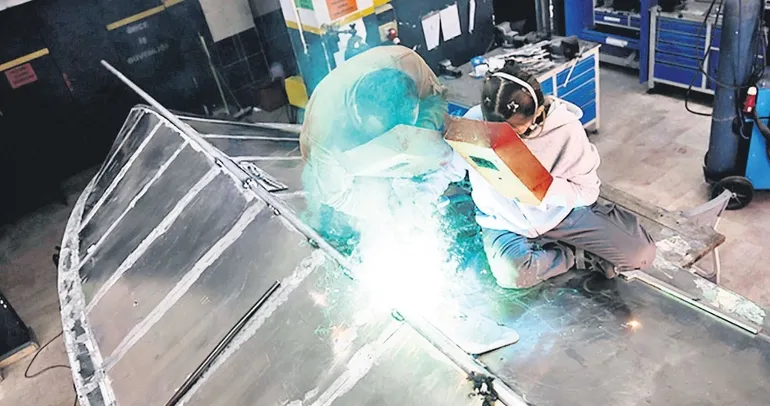 Meslek lisesinden yeşil deniz hamlesi