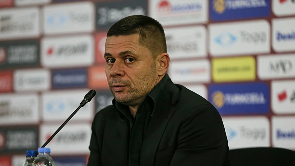 Dimitrov: “Türkiye gibi bir takımla karşılaşmak şereftir” Dimitrov: “Türkiye gibi bir takımla karşılaşmak şereftir”