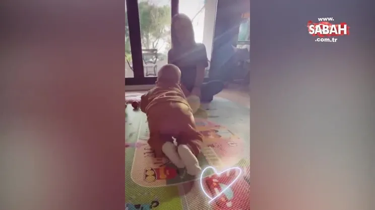 Aslı Enver kızı Elay’ın emeklediği anları ilk kez paylaştı! İşte Aslı Enver’in kızının eğlenceli o anları!