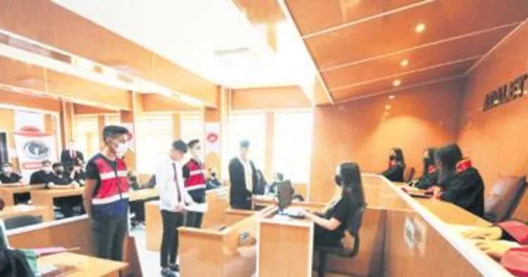 Liseliler hukuk okuyacak