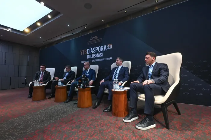 ilim-yayma-vakfi-mutevelli-heyeti-baskani-bilal-erdogan-turkiye-guclendikce-diaspora-gucleniyor-1779076759003.jpg