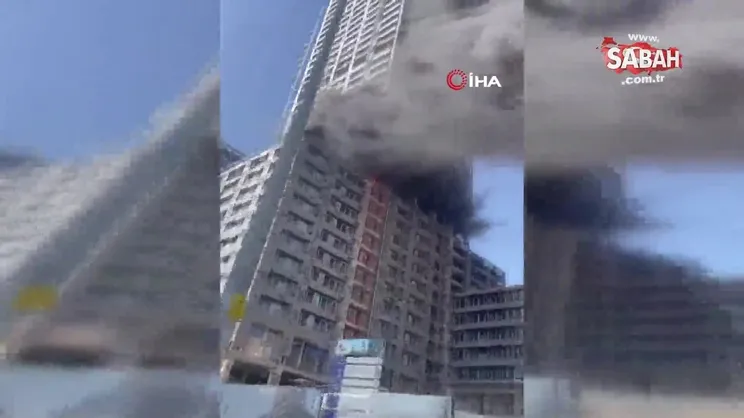 Ataşehir'de rezidansta dev yangın | Video