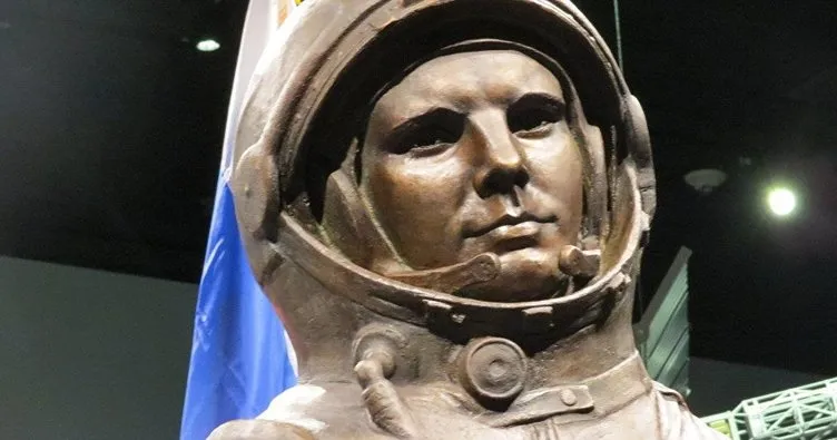 Rusya’dan ABD’ye Gagarin büstü